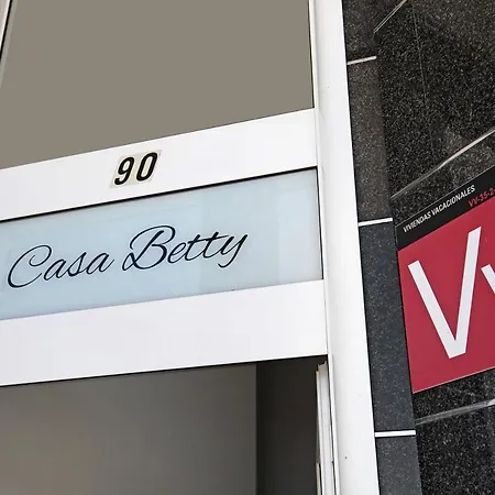 Betty F * Puerto del Rosario