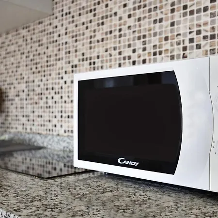 Betty F * 푸에르토델로사리오