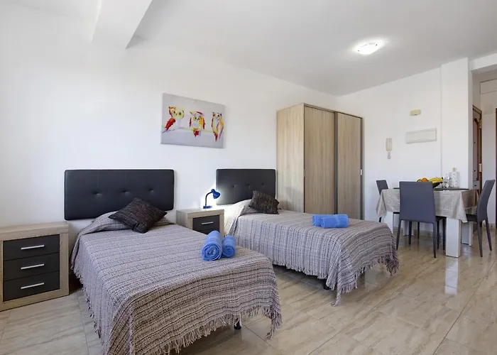 Betty F Пуэрто-дель-Росарио